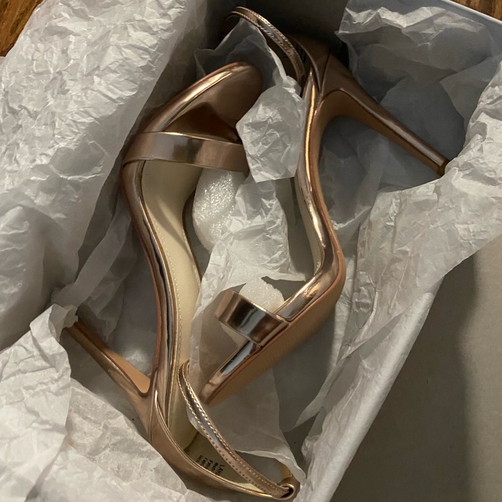 David's Bridal Rose Gold Heels NIB